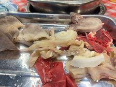 -金鼎雪山牦牛杂火锅(理县总店)