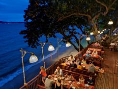 -卷心菜和避孕套餐厅(Pattaya)
