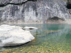 -燕子河大峡谷天坑仙境