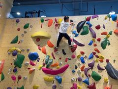 -Upper Climbing Gym 攀岩(华侨城店)