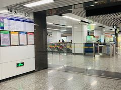 -盈丰路(地铁站)