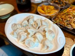 酸菜猪肉饺子-聚合鑫东北熏酱熟食麻辣面(长阳店)