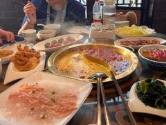 -小天鹅火锅·一线江景洪鼎旗舰店(洪崖洞店)