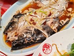 -鱼满舱·鲜活海鲜·正宗鲁菜