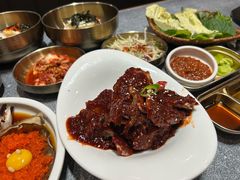 -草家酱蟹炭火烤肉店(珲春南路二店)