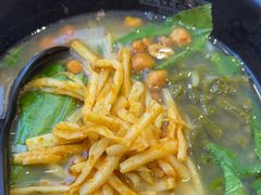 -桂在香知桂林米粉(红博中央公园店)