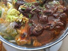 -闫家驴肉老店(华电一校店)