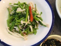 -侬佳蒸菜馆(听潮店)