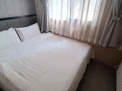 -德全心悦酒店(北京金台路地铁站店)