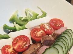 -大中华希尔顿酒店-念自助餐·嗨啤·小龙虾