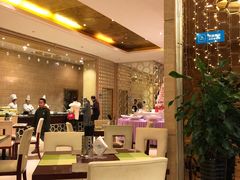 -张家界大成山水国际大酒店