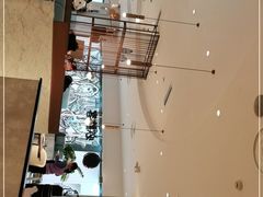 -必胜客(中大银泰店)