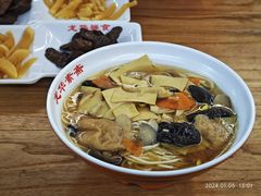 -龙华素斋(龙华路店)