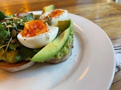 牛油果吐司-Egg•Allday Brunch(襄阳北路店)