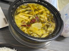 -渝是乎川渝小炒(新世界百货望京店)