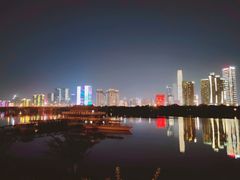 -黄兴南路步行商业街