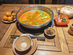 -快活林酸汤鱼鲜品火锅店(甲秀楼店)