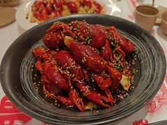 -肥肥虾庄·金牌油焖大虾(汉口城市广场店)