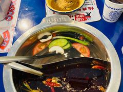 -马路边边串串香(苗栗路店)