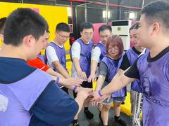 -嘿哟动霸CHUA·新潮玩运动娱乐中心·蹦床滑冰团建乐园