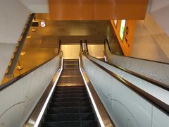 -香港ELEMENTS圆方