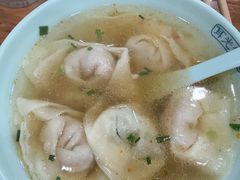 黑鸡枞鲜肉馄饨-潘国仙耳光馄饨(黄家阙路店)