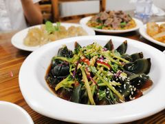 -正宗普宁豆干坊·洪记砂锅粥(红领巾路店)