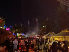 -七彩云南欢乐世界