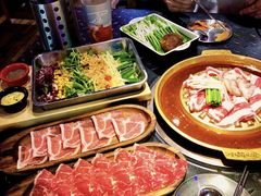 黑猪五花肉-猪啊牛呀羊啊铜盘烤肉(正大广场店)