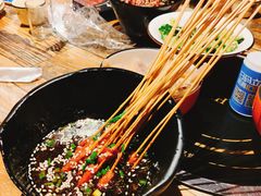 -虾弄弄海派小龙虾·牛羊蝎子火锅