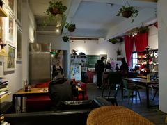 -拖板鞋咖啡旅行酒店(春熙路地铁站店)