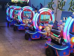 -亚龙湾中心广场