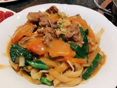 -名门潮牛·鲜牛肉海鲜火锅.烧烤自助餐厅(诚丰广场店)