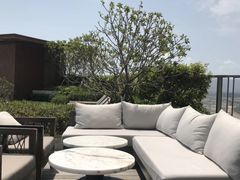-瑰丽酒店·海吧·天际下午茶·现场DJ·天台酒吧