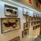 邯郸是真颠儿啊！！！吃个饭还带把脉……绝了！