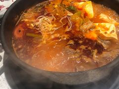 招牌红酸锅-贵府酸汤牛肉火锅·贵州老字号(飞山街店)