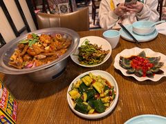吊锅猪脚煨凤爪-湘聚缘湘菜馆(斜土路店)