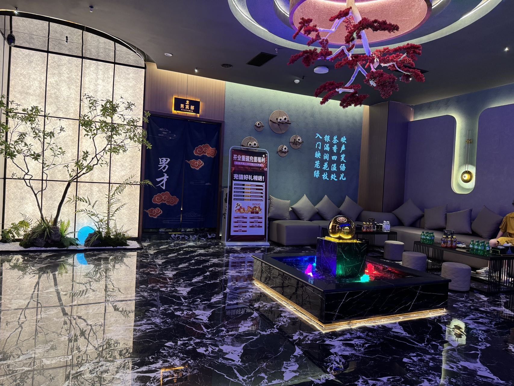 位置优越,交通便利,位置很好繁华,出行方