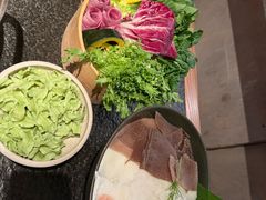-三出山火锅(万象天地店)