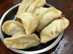 -黄阿姨锅贴大王(万航渡路店)