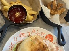 -必胜客(威高广场店)