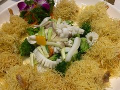 金丝虾球墨鱼花-东方红酒楼(知春路店)