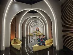 -涨巢·潮玩水疗局