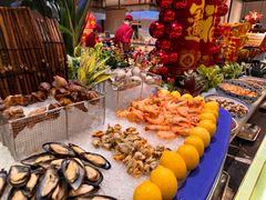 -广州万富希尔顿酒店·感趣自助餐厅·金秋蟹宴生蚝海鲜刺身