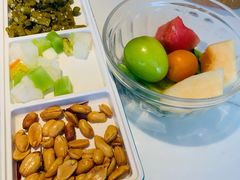 -荷塘秋月·本帮江浙菜(国权路店)