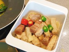 宣威腊肉焖芋头-半山腰·云南菜(侨福芳草地店)
