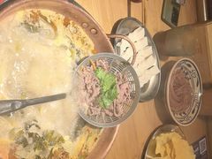 -洱火云南酸菜牛肉火锅(石景山当代商城店)