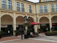 -佛罗伦萨小镇广佛名品奥特莱斯(疏港路店)