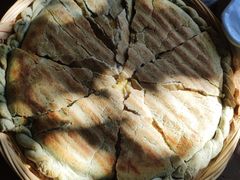 青稞小米饼-吃货私房菜(丽江束河古镇店)