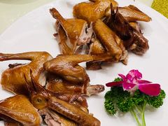 红烧乳鸽-广东胜利宾馆西关粤中餐厅